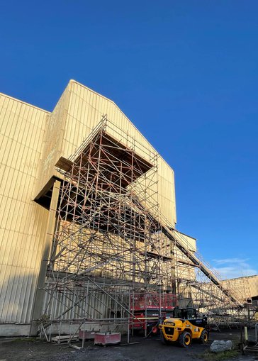 Tamworth Scaffolding: Production shute Hanson Aggregates - Commercial Production shute Hanson Aggregates
