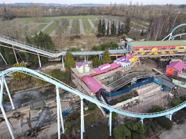 Tamworth Scaffolding: Drayton Manor Park - Commercial Drayton Manor Park
