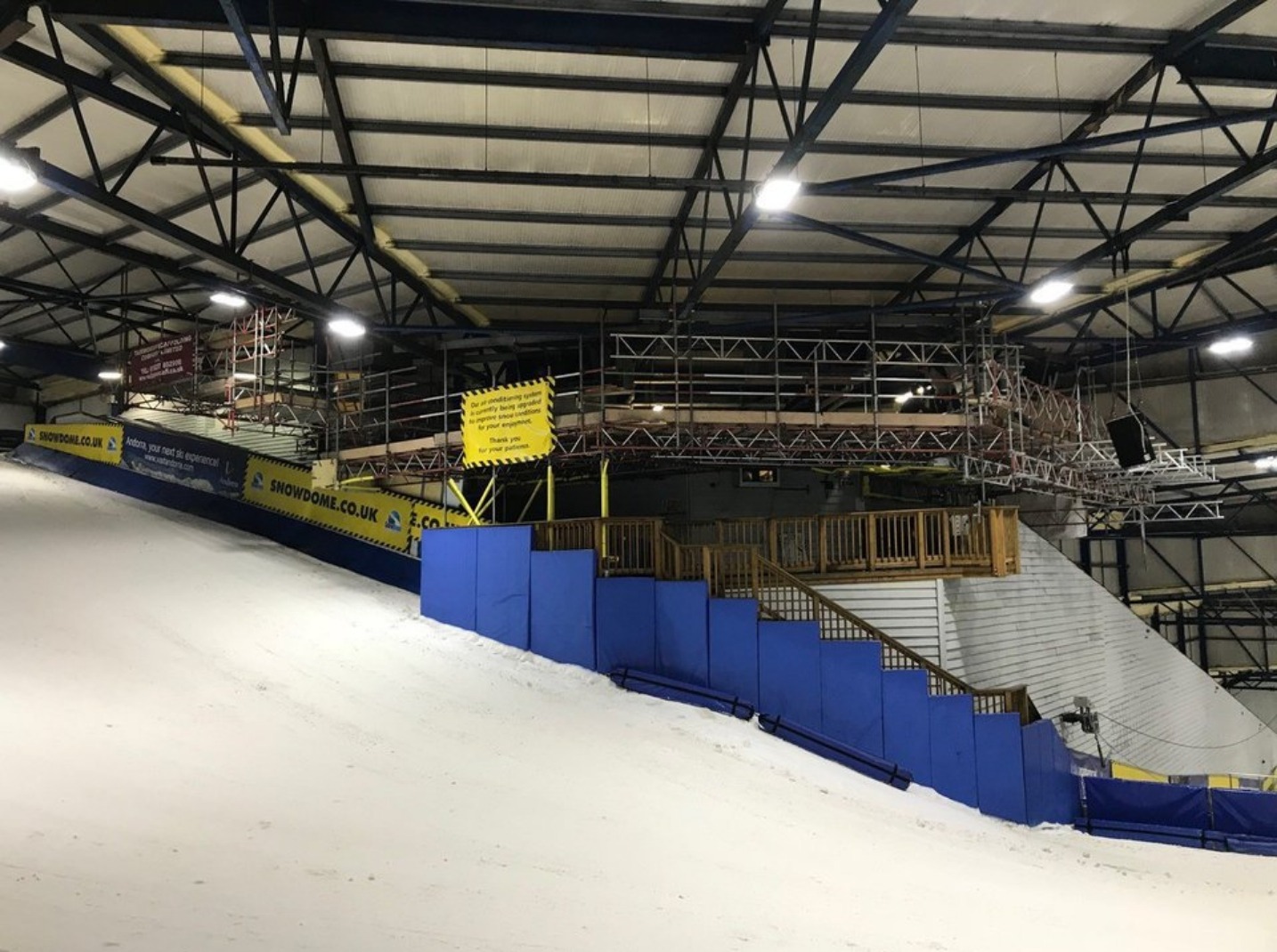 Indoor commercial scaffold access with stair tower and platform Indoor commercial scaffold access with stair tower and platform