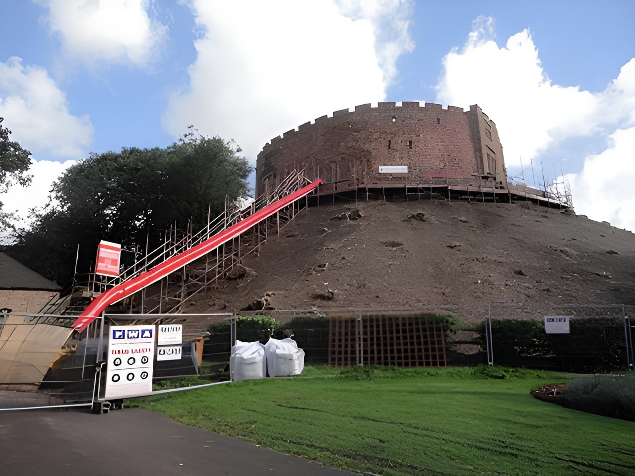 Tamworth Castle main# (1) (1) Tamworth Castle